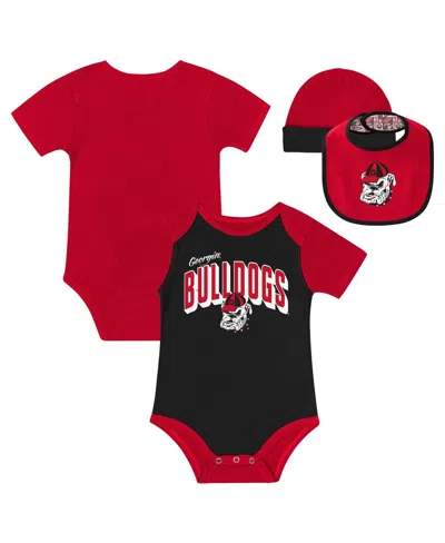 Outerstuff Kids' Baby Boys And Girls 3-piece Georgia Bulldogs Dynamic Duo Bodysuit, Bib And Cuffed With Knit Hat Set In Red