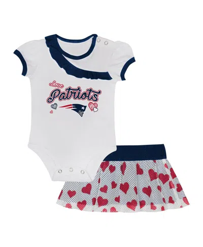 OUTERSTUFF BABY BOYS AND GIRLS 2-PIECE NEW ENGLAND PATRIOTS LOVE MY TEAM BODYSUIT AND SKIRT SET