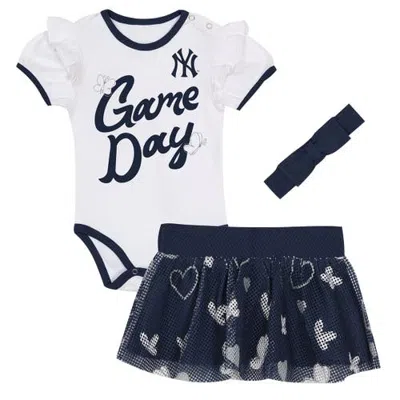 Outerstuff Kids' Girls Infant  New York Yankees Bodysuit, Headband & Skirt Set In White