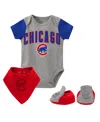 Outerstuff Newborn & Infant Heathered Gray Chicago Cubs Three-piece Bodysuit Bib & Bootie Set In Heathered Gray