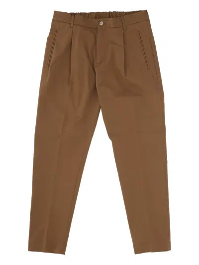 Outfit Pleated Trousers In Brown