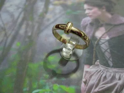 Pre-owned Outlander Ring Of Claire Made Yellow Gold 18 K.artisan Product