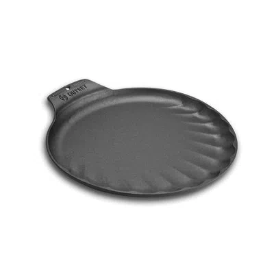 Outset Scallop Cast Iron Grill And Serving Pan In Gray