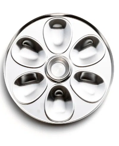 Outset Stainless Steel Round Oyster Plate In Silver