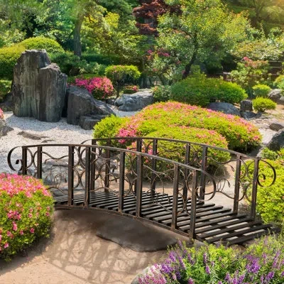 Outsunny 6' Metal Arch Backyard Garden Bridge With 660 Lbs. Weight Capacity, Safety Siderails, Vine Motifs