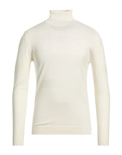 Over-d Over/d Man Turtleneck White Size S Viscose, Nylon