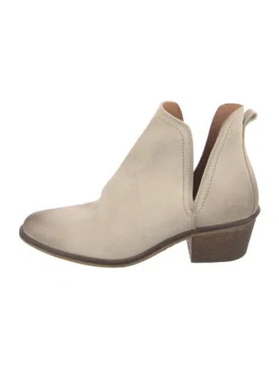 Pre-owned Overland Leather Boots In Neutral