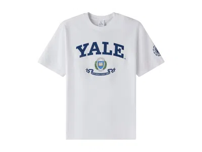 Pre-owned Ovo Men's  Yale University Campus T-shirt In White