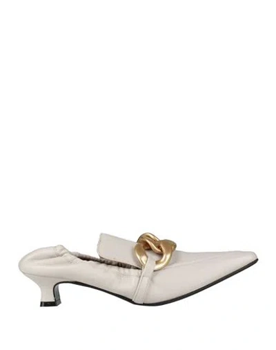 Ovye' By Cristina Lucchi Ovyé Woman Pumps Off White Size 6 Leather