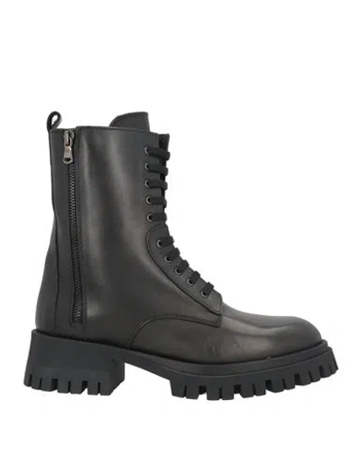 Ovyè Ovyé Man Ankle Boots Black Size 7 Calfskin