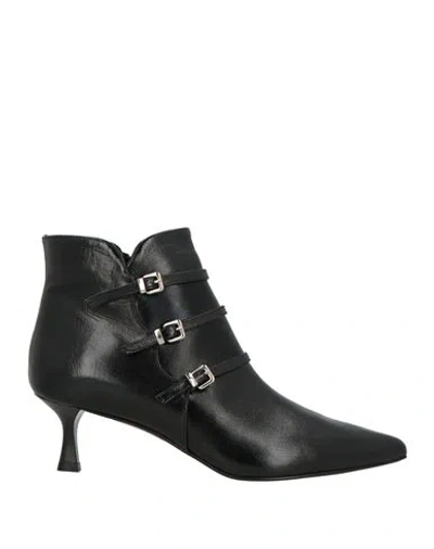 Ovyè Ovyé Playlist Woman Ankle Boots Black Size 8 Leather