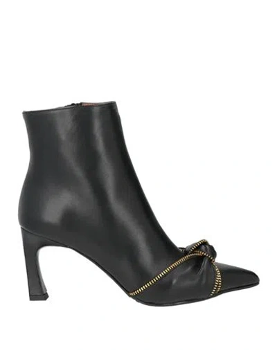 Ovyè Ovyé Playlist Woman Ankle Boots Black Size 8 Leather
