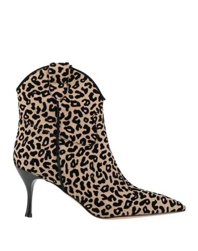 Ovyè Ovyé Woman Ankle Boots Beige Size 8 Textile Fibers In Multi