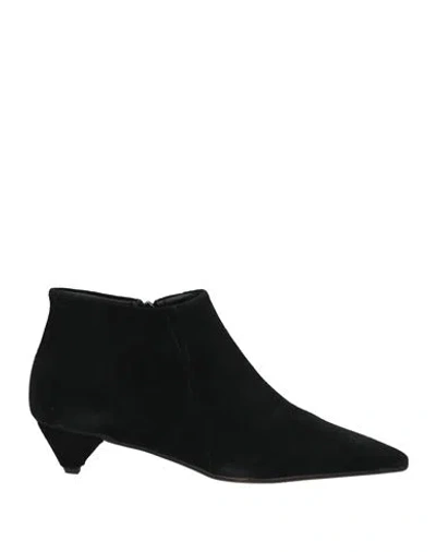 Ovyè Ovyé Woman Ankle Boots Black Size 8 Leather