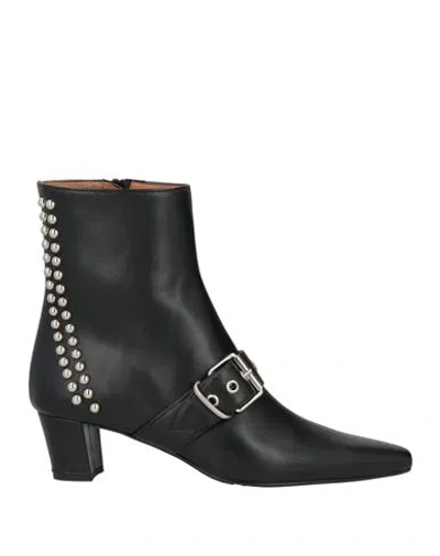 Ovyè Ovyé Woman Ankle Boots Black Size 8 Leather In Multi