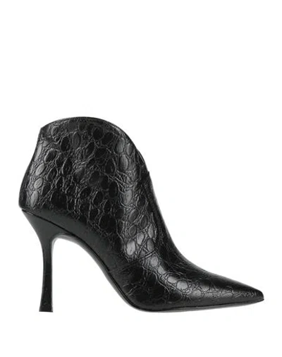 Ovyè Ovyé Woman Ankle Boots Black Size 8 Synthetic Material