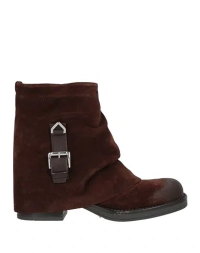 Ovyè Ovyé Woman Ankle Boots Brown Size 8 Calfskin