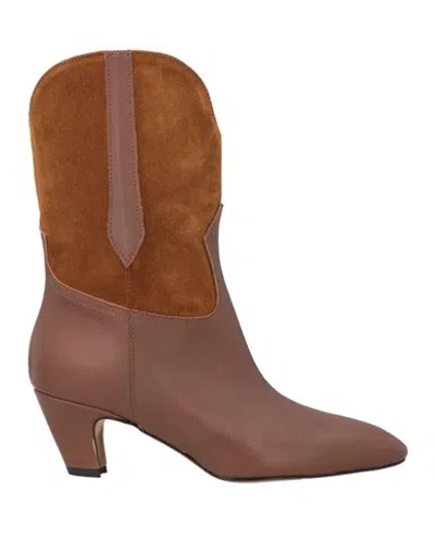 Ovyè Ovyé Woman Ankle Boots Brown Size 8 Leather
