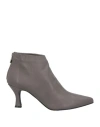 Ovyè Ovyé Woman Ankle Boots Lead Size 10 Leather In Grey
