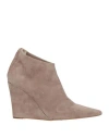 Ovyè Ovyé Woman Ankle Boots Taupe Size 7 Leather In Gray