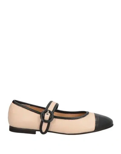 Ovyè Ovyé Woman Ballet Flats Blush Size 8 Leather In Neutral