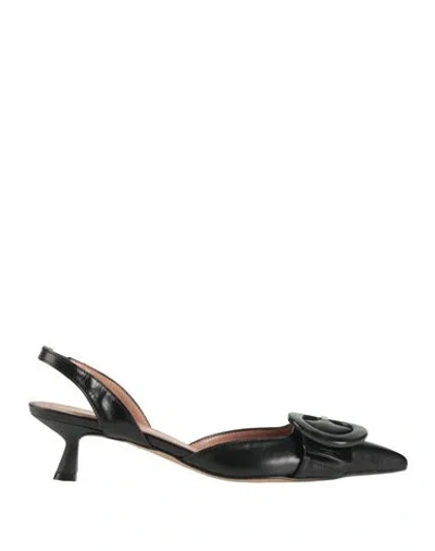 Ovyè Ovyé Woman Pumps Black Size 7 Leather
