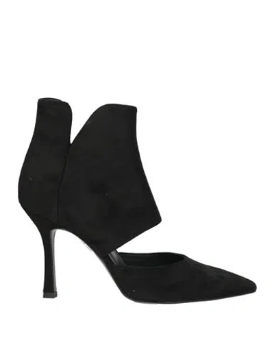 Ovyè Ovyé Woman Pumps Black Size 9 Textile Fibers