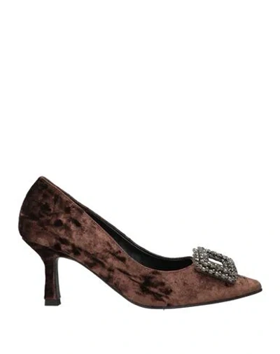 Ovyè Ovyé Woman Pumps Dark Brown Size 8 Textile Fibers