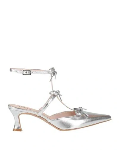 Ovyè Ovyé Woman Pumps Silver Size 7 Textile Fibers