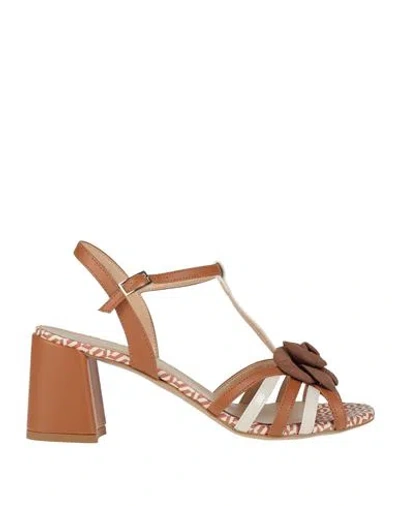Ovyè Ovyé Woman Sandals Camel Size 7 Leather In Brown