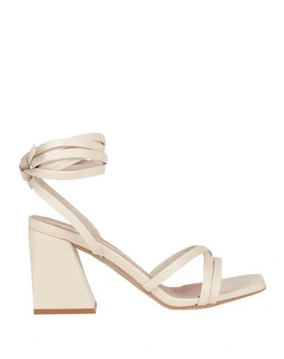 Ovyè Ovyé Woman Sandals Cream Size 8 Leather In White