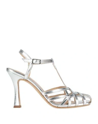 Ovyè Ovyé Woman Sandals Silver Size 8 Leather