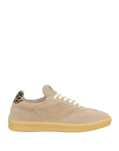 Ovyè Ovyé Woman Sneakers Beige Size 8 Leather