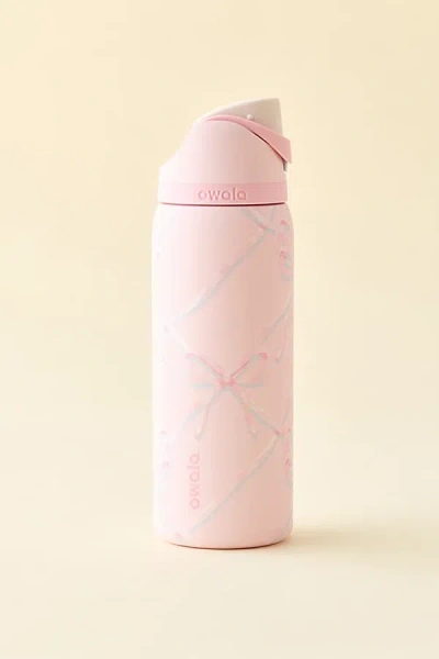 Owala Freesip 32 oz Water Bottle In Sugar Plum Fairy At Urban Outfitters