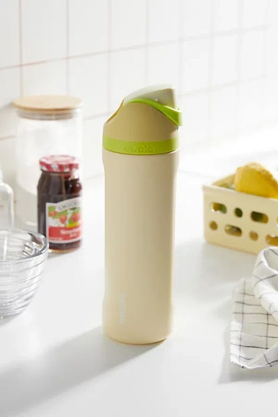 Owala Uo Exclusive Freesip 24 oz Water Bottle In Limoncello At Urban Outfitters In Neutral