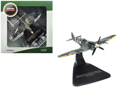 Oxford Diecast Supermarine Spitfire Lf Mk Ixe Fighter Aircraft "te565 10th (czech) Fighter Squadron Raf Manston" Ro In Multi