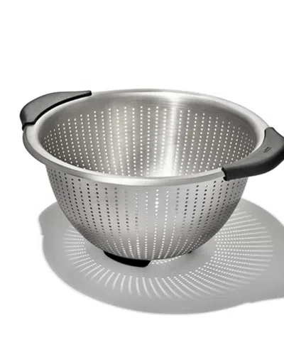Oxo Good Grips 5-quart Stainless Steel Colander In Silver