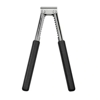 Oxo Good Grips Seafood And Nut Craker In Silver