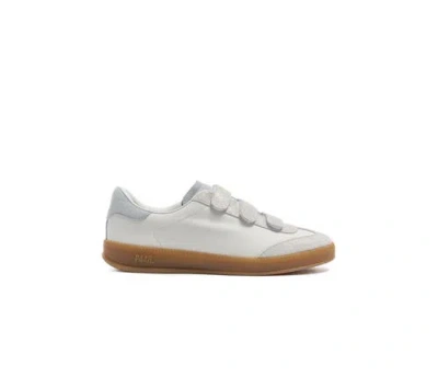 P448 Capri Sneaker