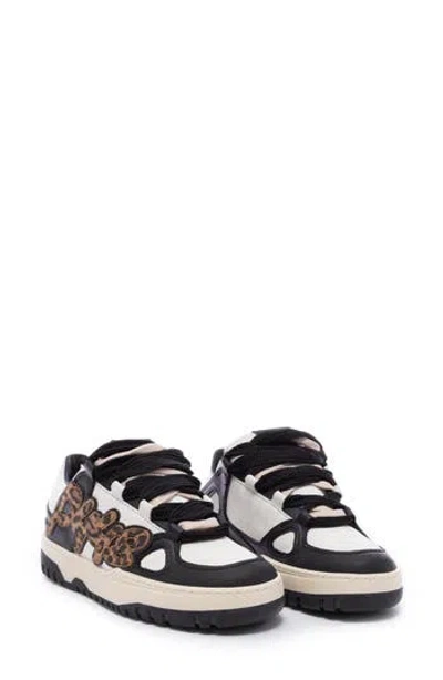 P448 George Low Top Sneaker In Black