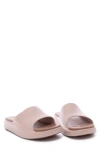 P448 Riviera Slide Sandal In Cipria