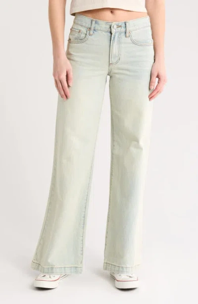 Pacsun Ilayda Super Baggy Jeans In Light Wash