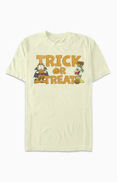 Pacsun Women's Garfield Trick Or Treat Halloween T-shirt In Natural In White