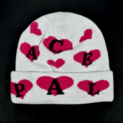 Pre-owned Palace Love Me Heart Logo Jacquard Knit Beanie Ds Ss22 In White