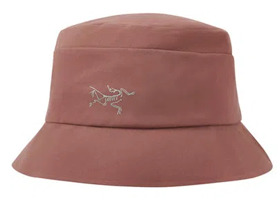 Pre-owned Palace Men's  Arc'teryx Hat In Purple