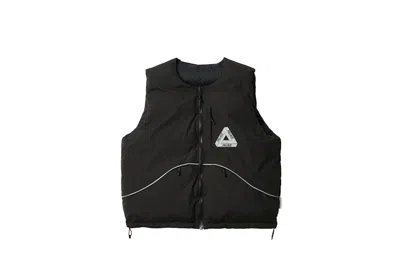 Pre-owned Palace Men's  Ptech Reversible Puffa Vest In Black