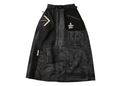 Pre-owned Palace Women's  X Vivienne Westwood Goretex Skirt In Mono Print