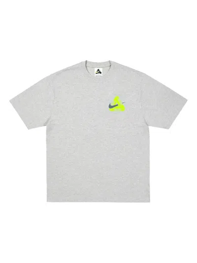 Palace X Nike Tri Swoosh T-shirt In Gray