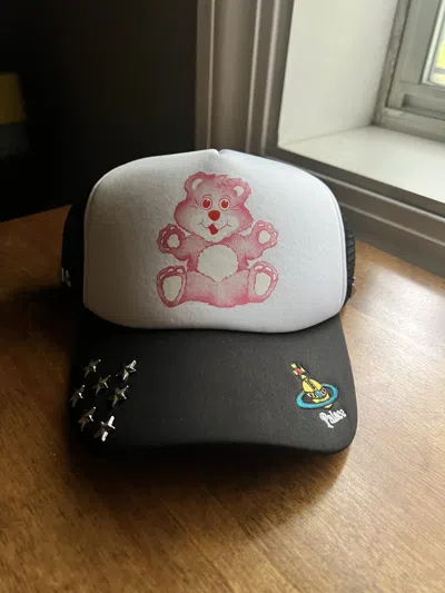 Pre-owned Palace X Vivienne Westwood Palace Vivienne Westwood Teddy Trucker Hat Black
