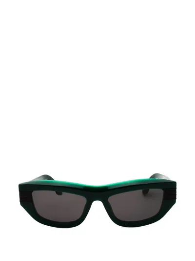 Palm Angels Cat-eye Frame Sunglasses In Black